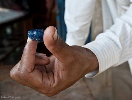 Blue Rough Sapphire From Pailin photo image