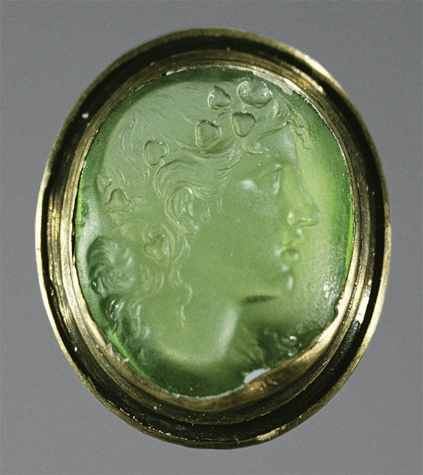 Peridot Intaglio photo image